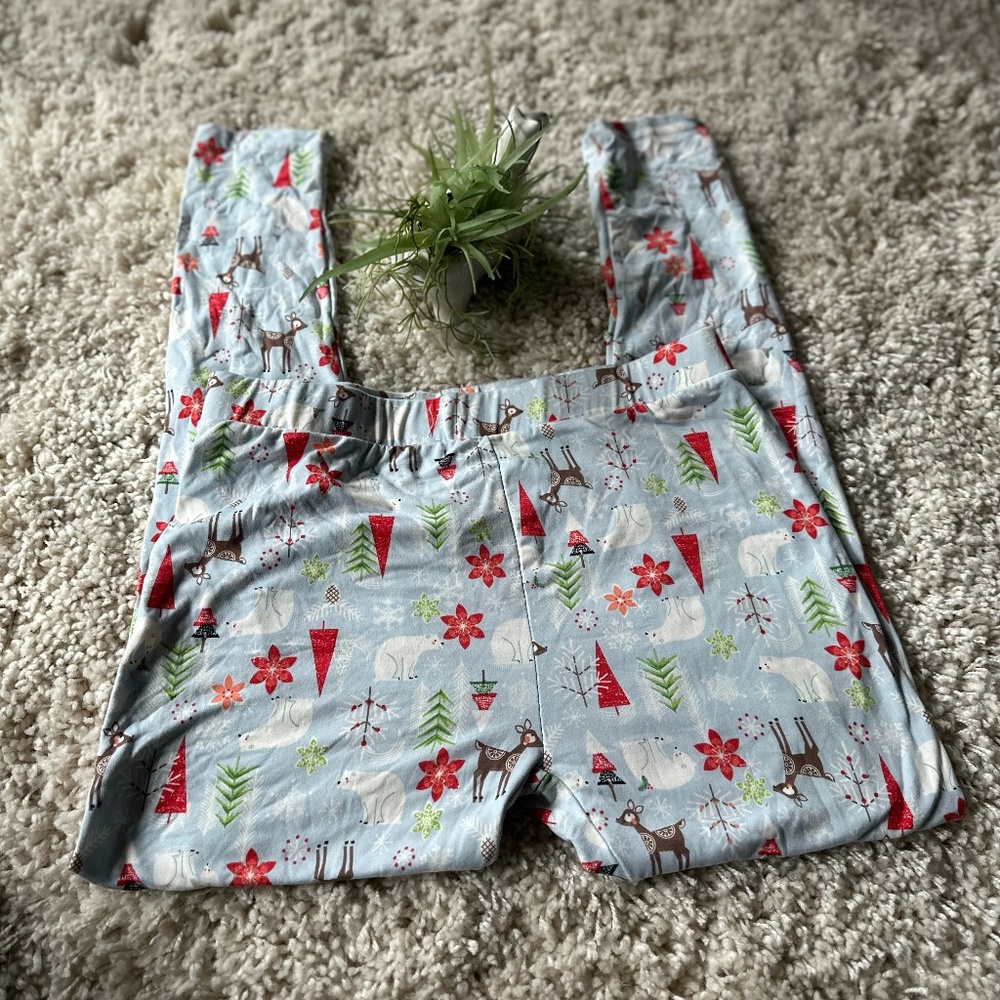 Favorite Shosho vintage pain of Christmas polar bear snowflake casual le…